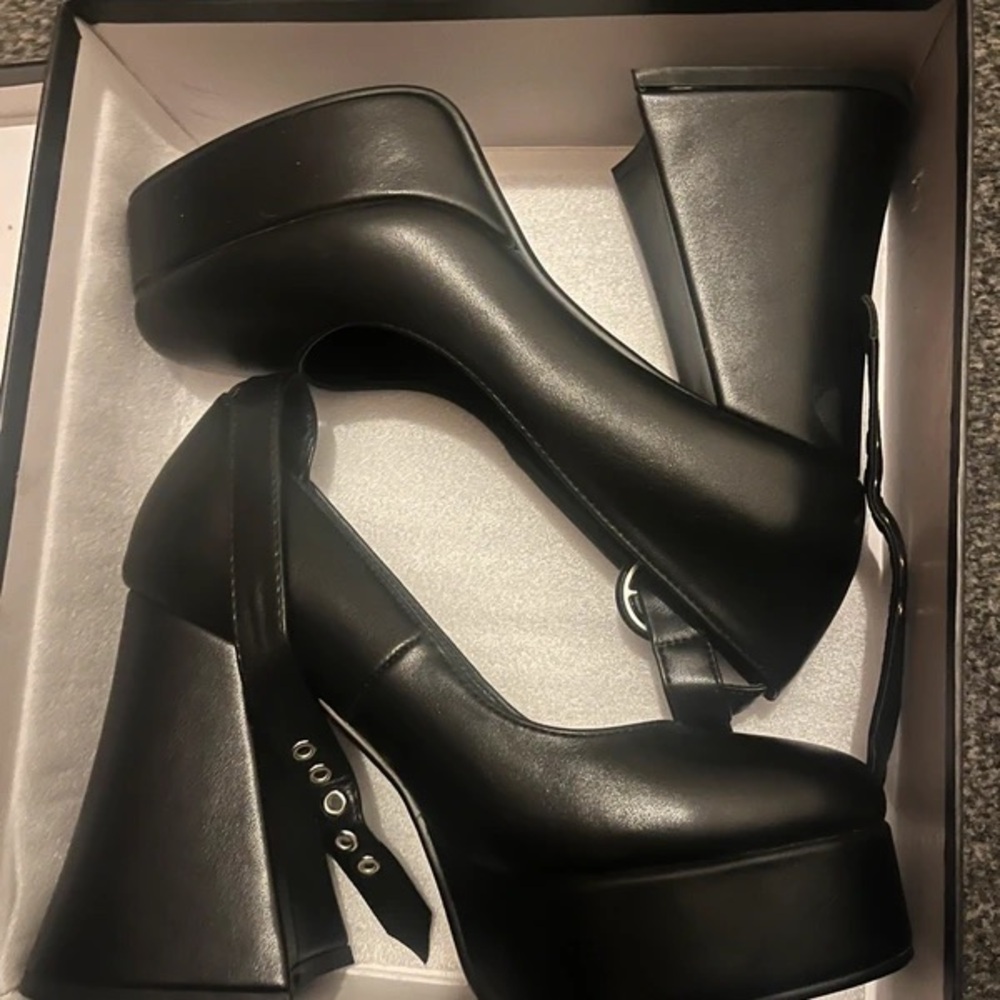 Elegant Black Platform Heels